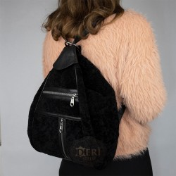 Kadın Siyah Deri Sırt Çantası - Hakiki Koyun Derisi Kadın Siyah Deri Sırt Çantası - Hakiki Koyun Derisi