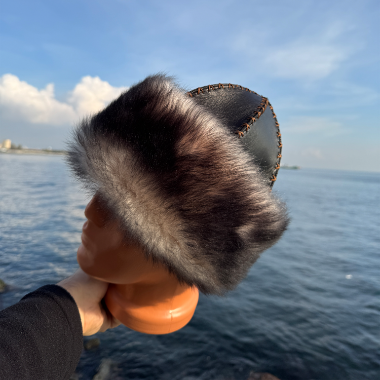 Okçuluk Tegin Boz Börk - Bozkurt Tüyü Desenli Hakiki Deri Şapka 