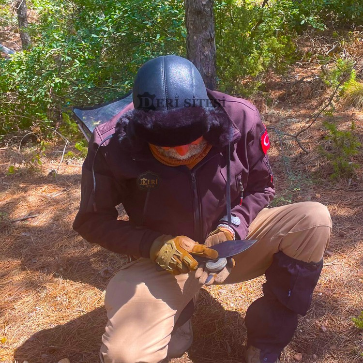 Erkek Siyah Deri Ushanka Şapka - Kışlık Kürklü Outdoor Şapka