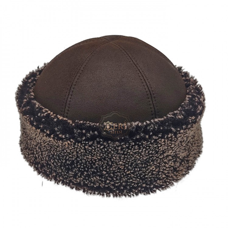 Erkek Kahverengi Deri Şapka | Soğuk Kış Günlerinde Şıklık ve Konfor Bir Arada