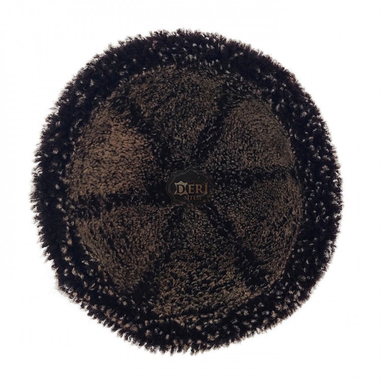 Erkek Kahverengi Deri Şapka | Soğuk Kış Günlerinde Şıklık ve Konfor Bir Arada