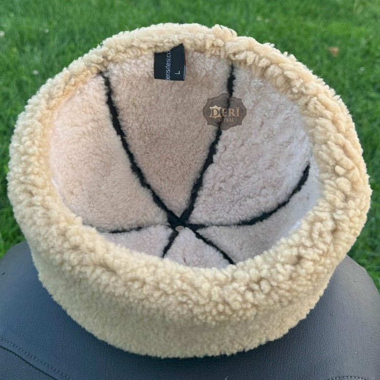 Uygun Fiyatlı Yaban Deri Börk - El İşçiliğiyle Üretilmiş Hakiki Deri Şapka Doğal Deriden El İşçiliğiyle Üretilmiş Erkek Kışlık Deri Börk - İç Kürklü, Soğuğa Karşı Koruma