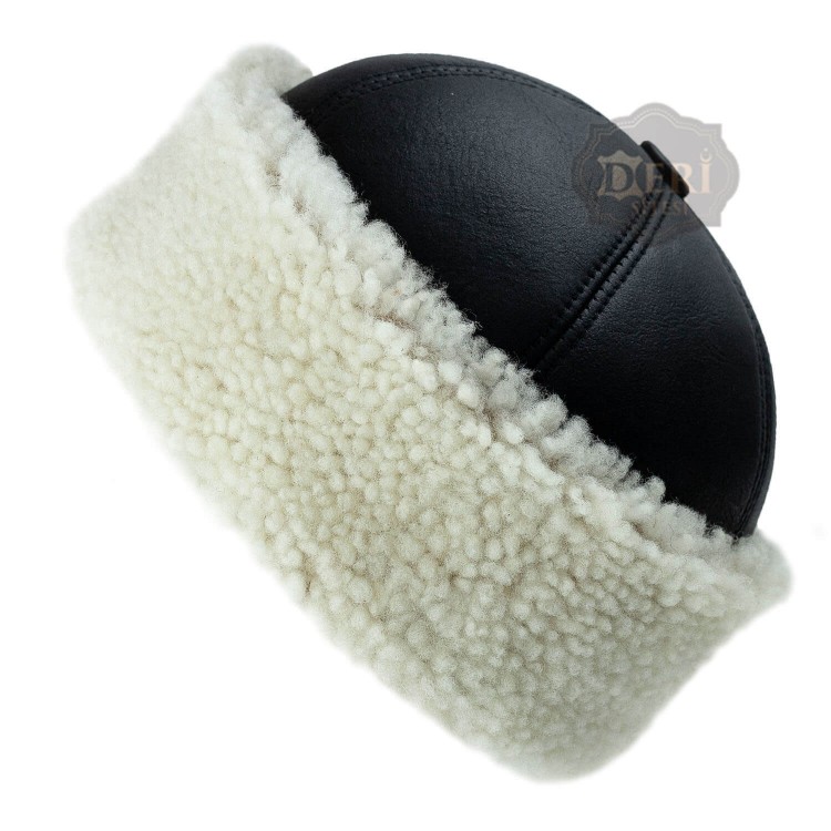 Beyaz Kıvırcık Tüylü Deri Şapka - Ş070