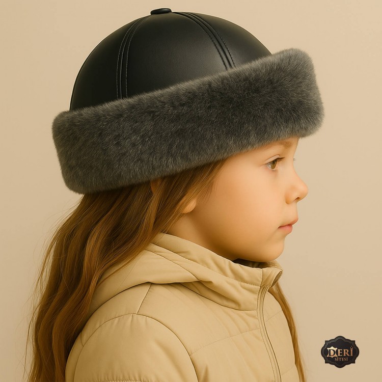 Girls’ Leather Fur Hat – Handmade Winter Hat with Gray Lamb Fur Girls' winter hat with black leather top and grey sheepskin fur trim – full sheepskin lining