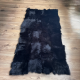 Siyah Parçalı Kuzu Postu Halı ve Seccade – 118x60 cm