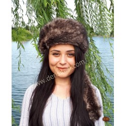 Banu Çiçek Katun Kurt Tüyü Desenli Kadın Deri Börk, Şapka Modelimiz 