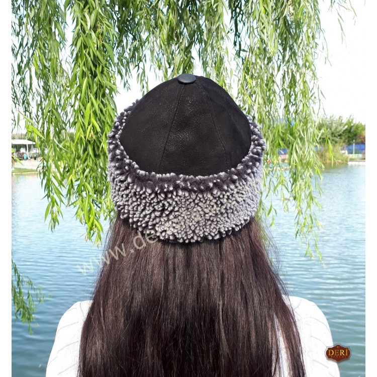 Şuheda Gri Kürklü Kadın Deri Şapka, Börk Modelimiz - BŞ177