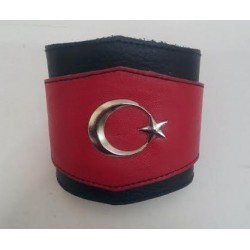 Kırmızı Renk Ay Yıldız Tokalı Hakiki Dana Derisi Bileklik Kırmızı Renk Ay Yıldız Tokalı Hakiki Dana Derisi Bileklik